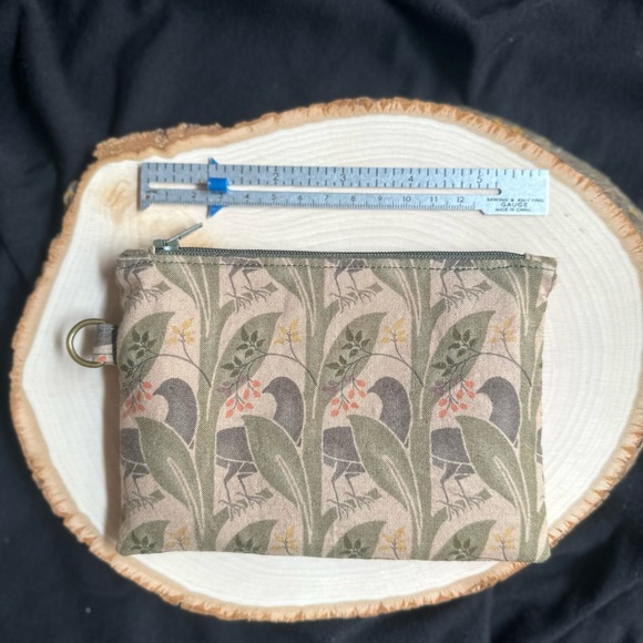 Handmade Zipper Pouch - Picture 5 of 5